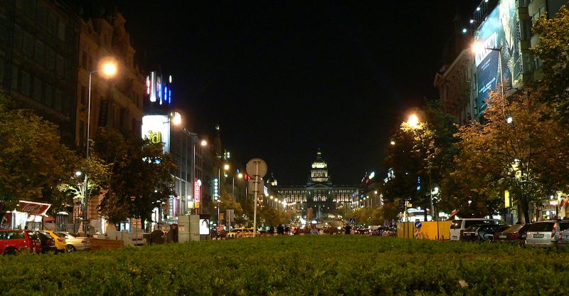 Wenceslas_Square_-_Prague