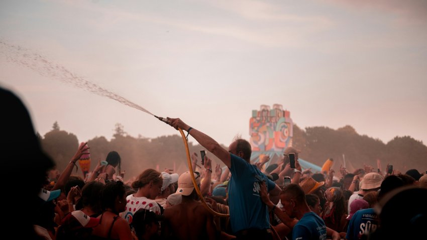 água de graça em shows e festivais