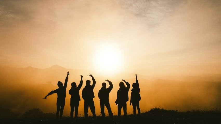 viajar com amigos